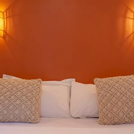 Logis & Restaurant Du Parc * Gemenos