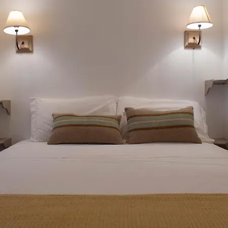 Hotel Logis & Restaurant Du Parc Gemenos